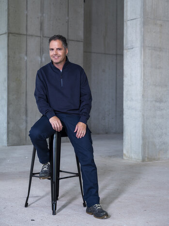 Zipsweater Lux Black XS t/m 6XL (Leverbaar januari 2026)